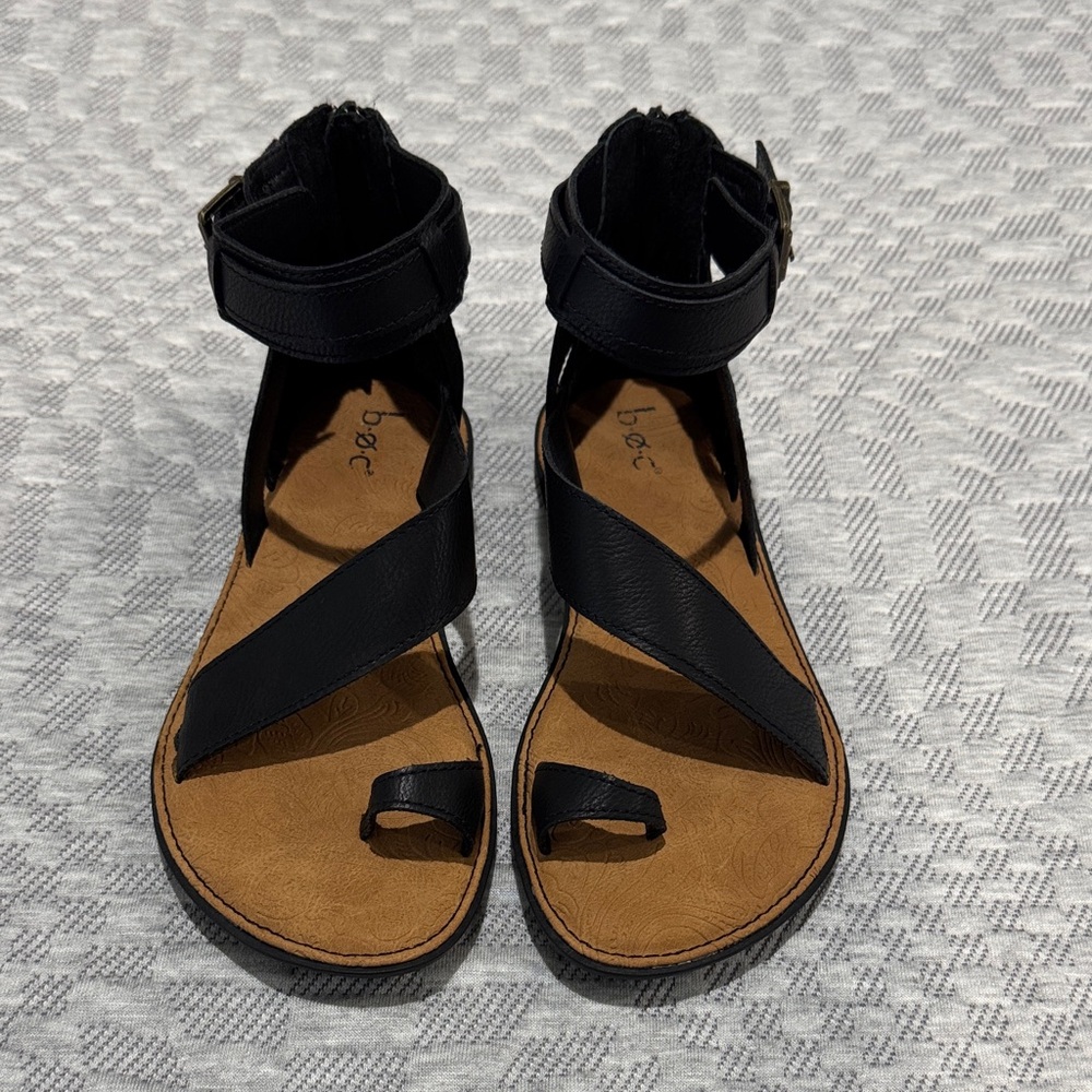 boc Women's Maci Strap Zipper Gladiator Ankle Strap Sandals Black WMN Size 6